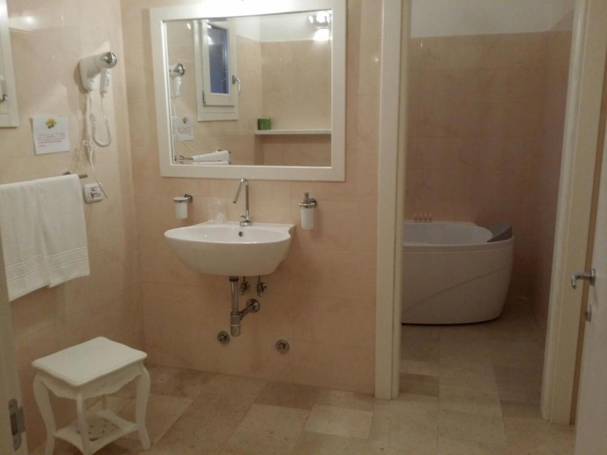 Antica Masseria Ficazzana - Tenuta Marina Di Pescoluse Kültér fotó